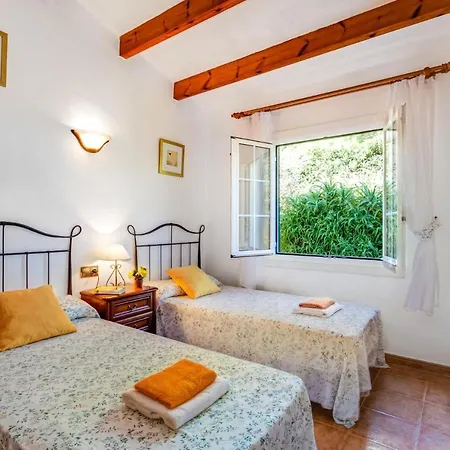 Vila Binibequer Vell Sleeps 6 Pool Air Con Wifi