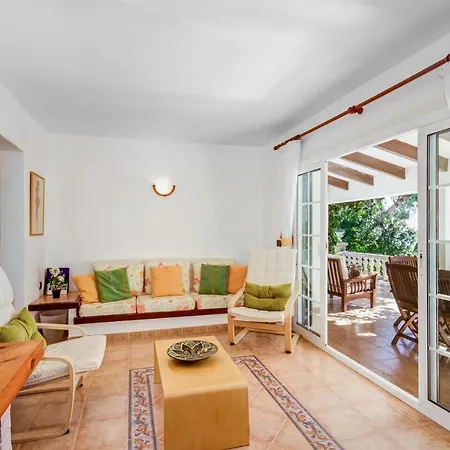 Binibequer Vell Sleeps 6 Pool Air Con Wifi Villa *